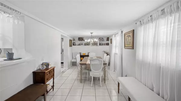 Margate, FL 33063,6322 Royal Palm Blvd