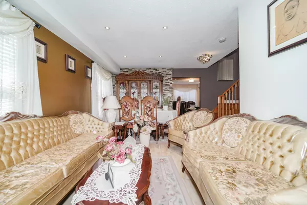 Vaughan, ON L4H 2K1,63 Echo Ridge CRES