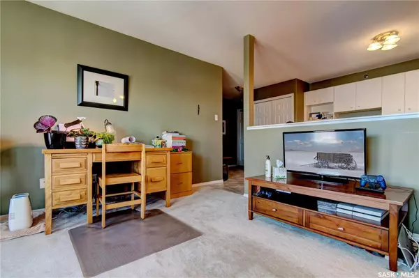 Regina, SK S4T 2A3,2203 Angus STREET #404