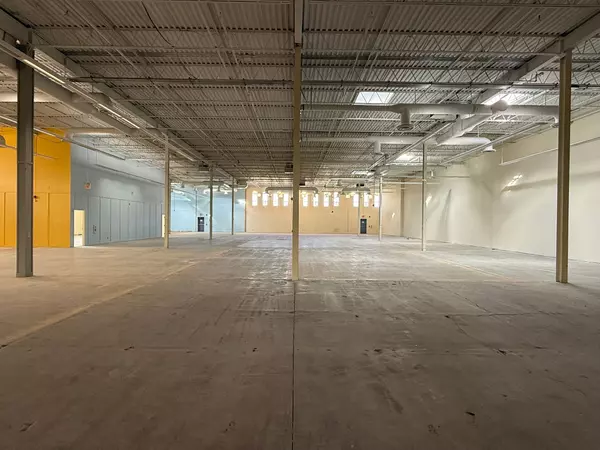 Toronto W04, ON M6A 1J6,42A Samor RD