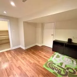 Toronto W01, ON M6S 3T4,87 South Kingsway N/A