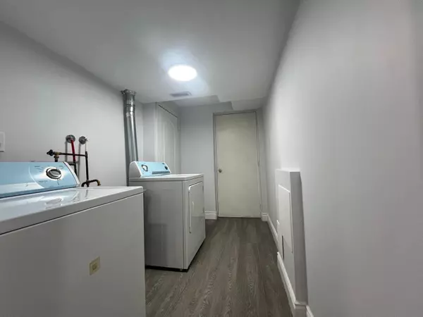 Brampton, ON L6X 0P8,8 Evanwood CRES #Bsmt