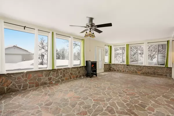 Muskoka Lakes, ON P0B 1P0,2505 Windermere RD #2