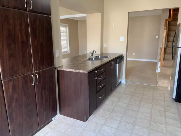 Barrhaven, ON K2J 0X2,2652 Baynes Sound WAY