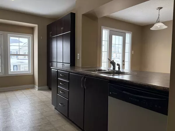 Barrhaven, ON K2J 0X2,2652 Baynes Sound WAY