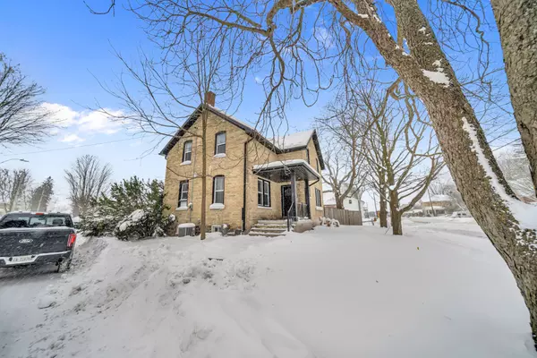 East Zorra-tavistock, ON N0B 2R0,73 Hope ST E