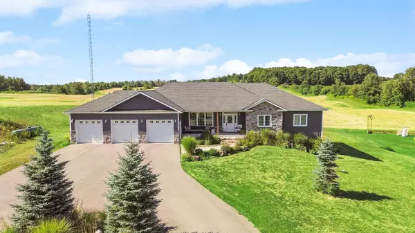 East Garafraxa, ON L9W 7A8,151116 12th Line