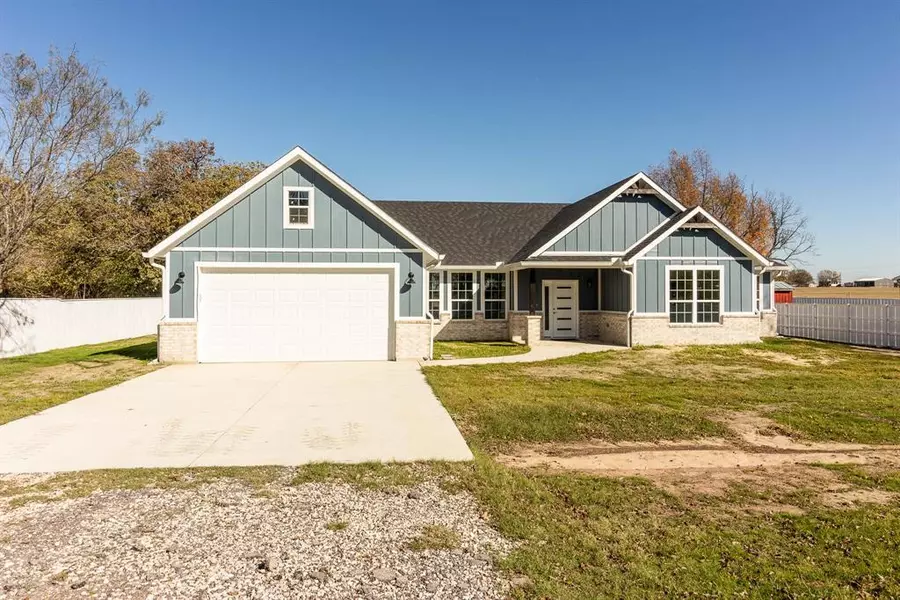 5676 Klassik K Farm, Post Oak Bend, TX 75142