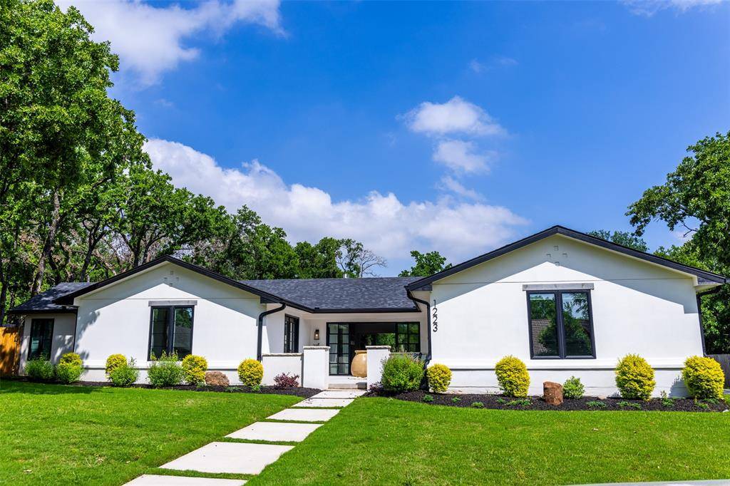 1223 Ridgewood Circle, Southlake, TX 76092