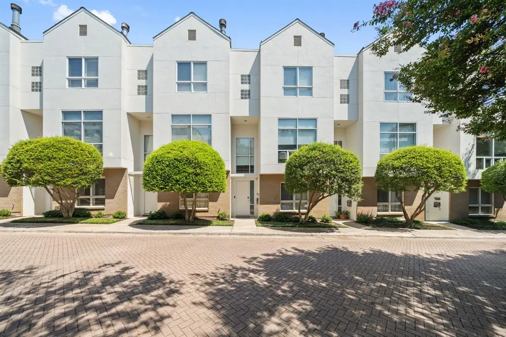 Dallas, TX 75204,4060 Travis Street #12