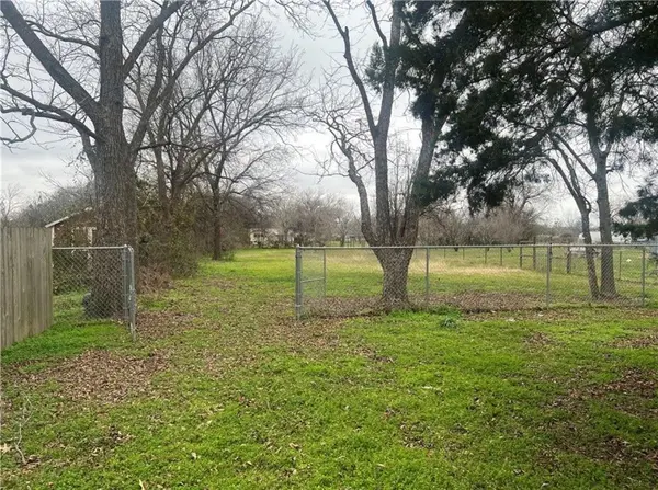 Waco, TX 76706,3309 S 3RD Street