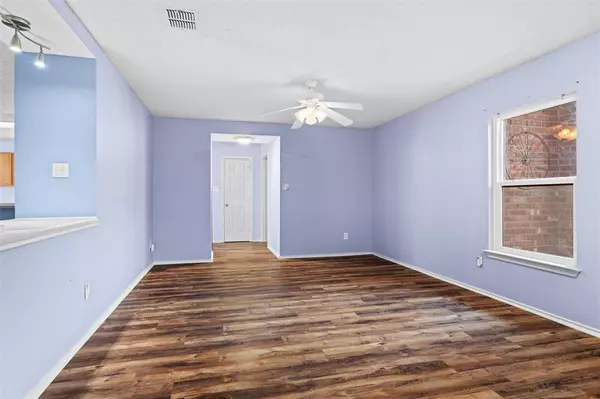 Haltom City, TX 76137,5281 Dillon Circle