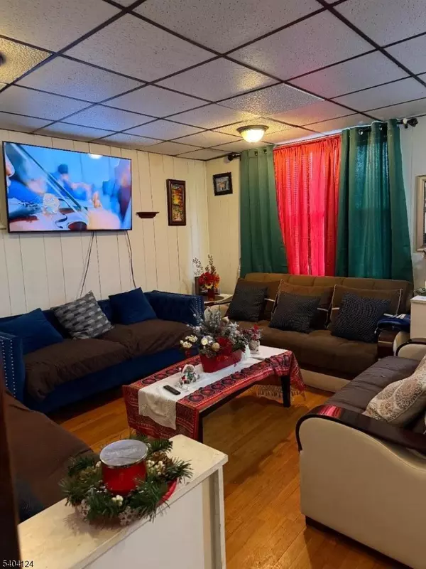 Belleville Twp., NJ 07109,146 Heckel St