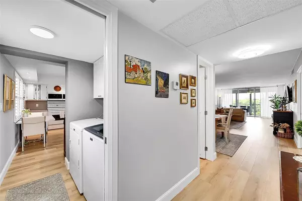 Pompano Beach, FL 33069,4020 W Palm Aire Dr #503