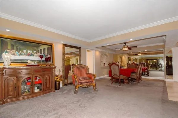 Pompano Beach, FL 33062,111 N Pompano Beach Blvd #304