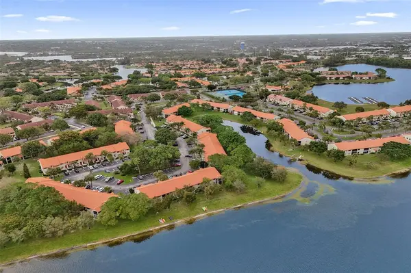 Deerfield Beach, FL 33442,903 Congressional Way #903