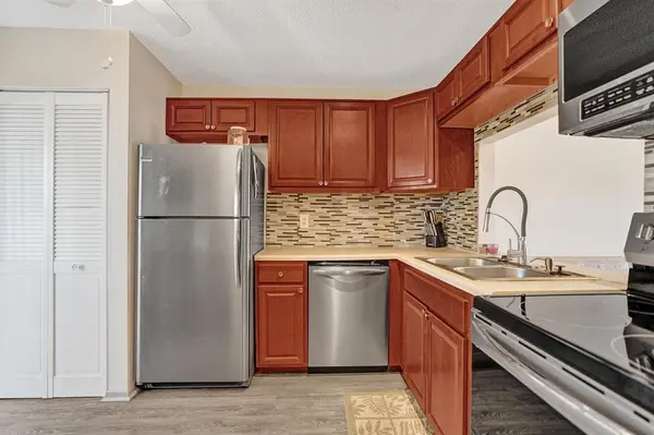 Coconut Creek, FL 33063,760 Banks Rd