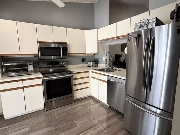 Pompano Beach, FL 33066,3304 Carambola Cir #3304