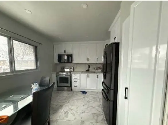 Brampton, ON L6T 2E7,245 Fleetwood CRES #135