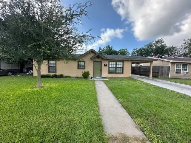 Beeville, TX 78102,1014 E Huntington Street