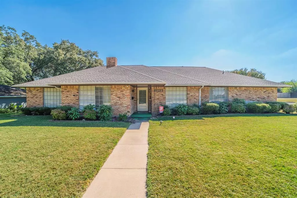 Edgecliff Village, TX 76134,1313 York Drive