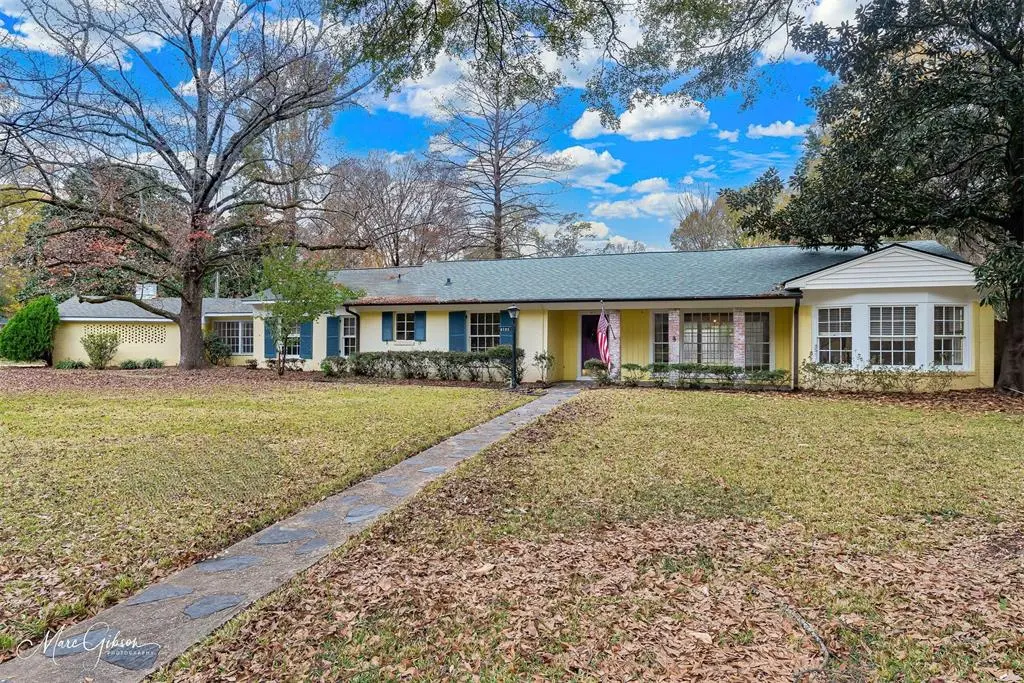 Shreveport, LA 71106,6132 Creswell Avenue