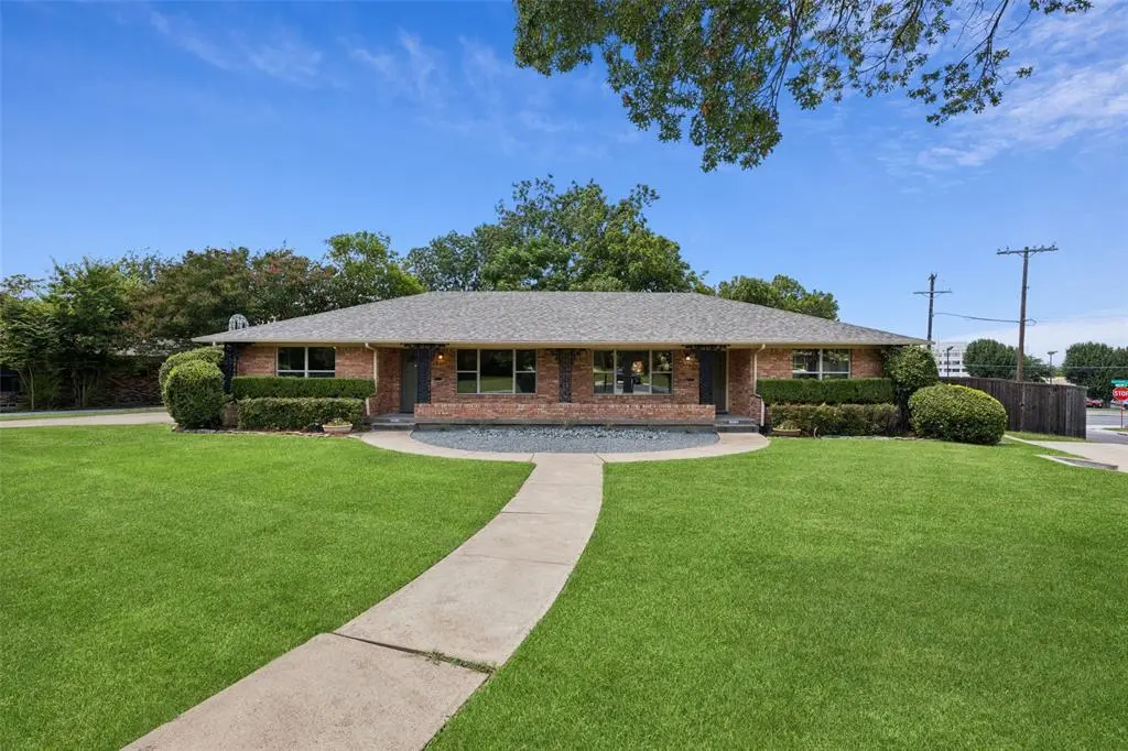 Dallas, TX 75218,9361 Angora Street