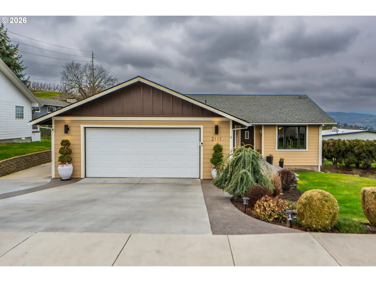 The Dalles, OR 97058,2111 VIEW CT