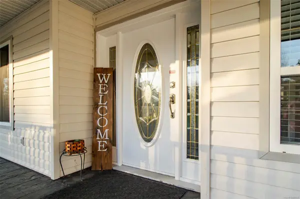 1960 Emma Way, Nanaimo, BC V9X 1H4