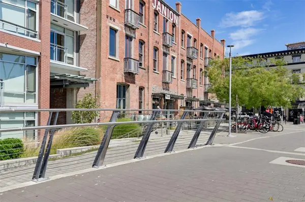 456 Pandora Ave #403, Victoria, BC V8W 0E3