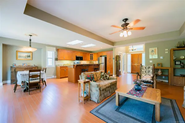 2324 Dodds Rd, Nanaimo, BC V9X 1Y3