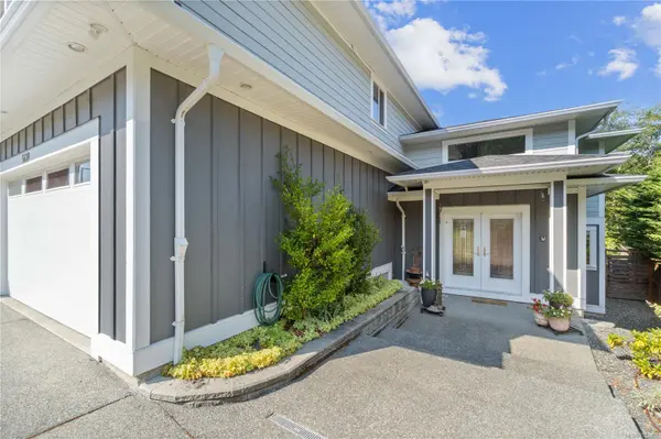 5610 Linley Valley Dr, Nanaimo, BC V9T 0K1