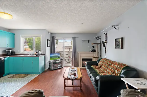 885 Ellery St #205, Esquimalt, BC V9A 4R8