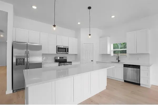 Farmersville, TX 75442,909 Maple Street