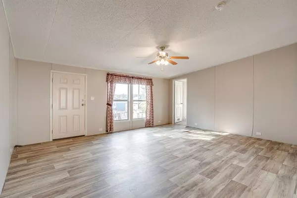 Granbury, TX 76048,900 Tree Drive