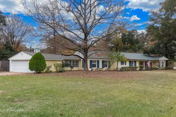 Shreveport, LA 71106,6132 Creswell Avenue