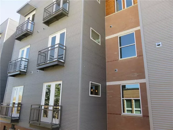 Fort Worth, TX 76104,928 Travis Avenue #206