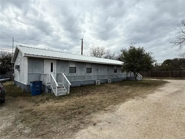 217 2nd Street, Cross Plains, TX 76443