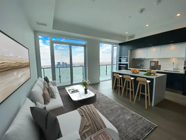 Toronto C01, ON M5V 0V6,470 Front ST W #Ph01