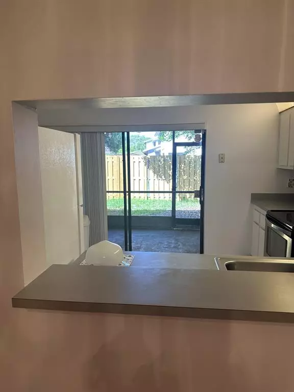 Pembroke Pines, FL 33026,621 NW 105th Way