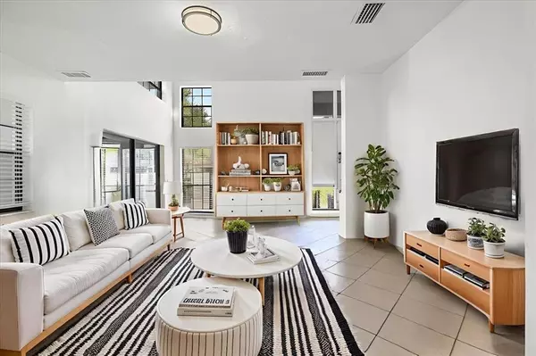 Palm Beach Gardens, FL 33418,579 Prestwick Cir #2