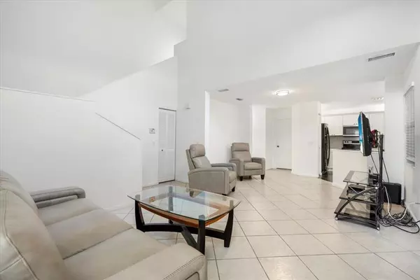 Palm Beach Gardens, FL 33418,579 Prestwick Cir #2