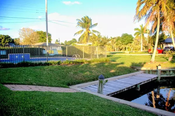 West Palm Beach, FL 33406,2122 Palmetto Rd