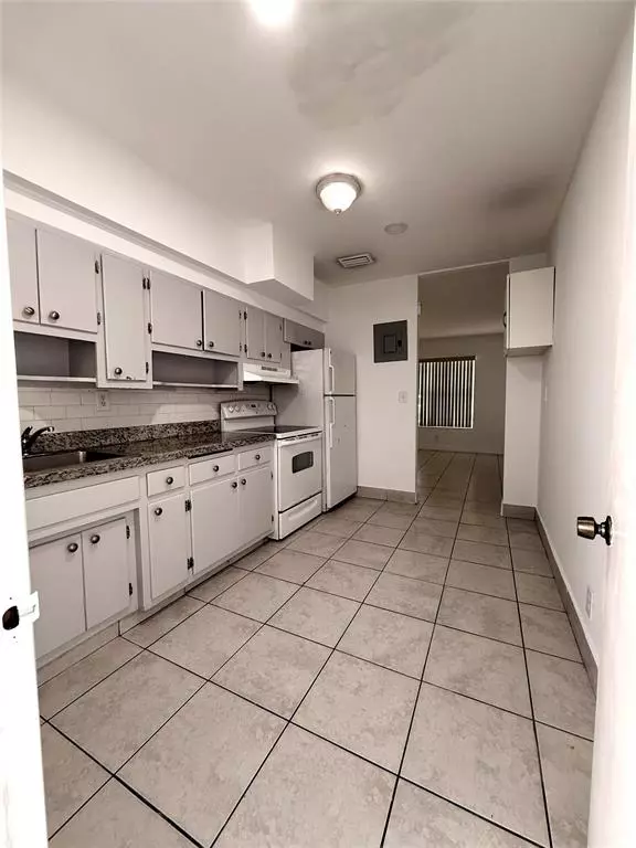 Lighthouse Point, FL 33064,2671 NE 18TH TER