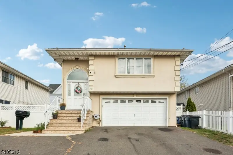 Garfield City, NJ 07026,348 River Dr #1