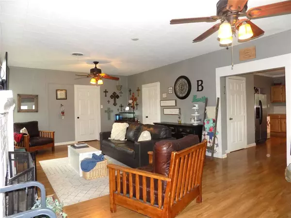 Bowie, TX 76230,410 S Mill Street