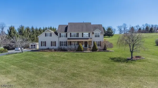 4 GARRY LANE, Andover Twp., NJ 07848