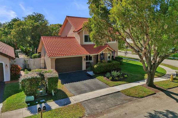 14240 Harpers Ferry St, Davie, FL 33325