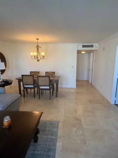 Lauderdale By The Sea, FL 33062,1900 S Ocean Blvd #14L