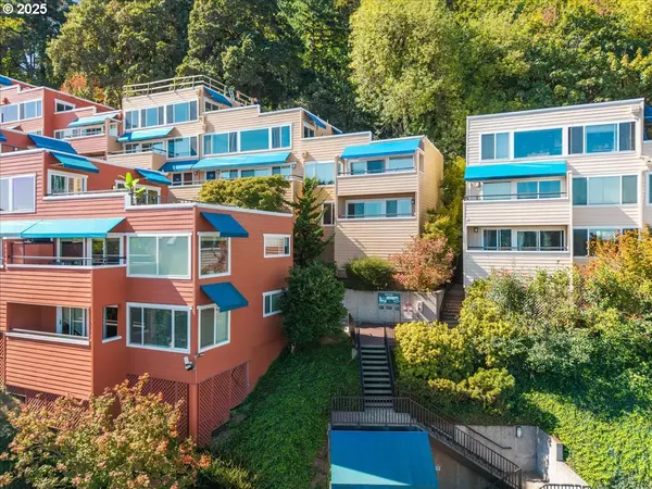 Portland, OR 97239,3515 SW BARBUR BLVD #P1